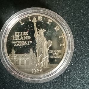Proof Statue of Liberty Silver dollar
